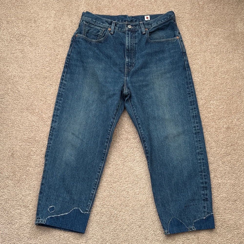 Levi's Medium Blue High-Rise Cropped Straight Jeans - Picture 2 of 13